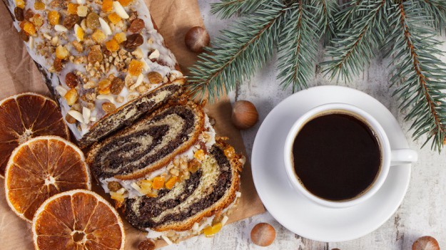 RMF Extra: Jak zrobić makowiec zawijany? Małgorzata z programu: "Rolnik szuka żony" zdradziła swój przepis! 