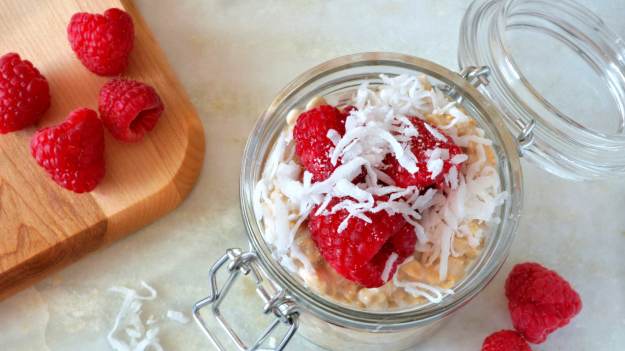 RMF Extra: Najlepsza owsianka nocna Rafaello. Robię ją w mniej niż 5 minut