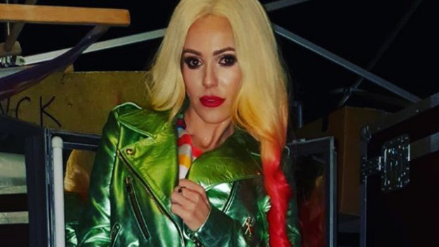 RMF Extra: Doda bez makijażu i w nowej fryzurze. Wróciła do naturalnego koloru włosów!