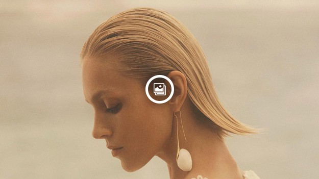 RMF Extra: Anja Rubik bez stanika na plaży! "Kwintesencja kobiecości"