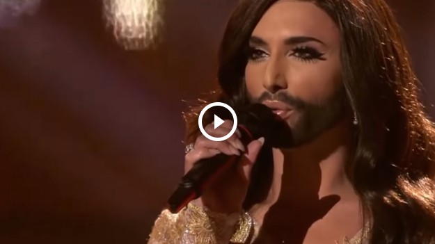 RMF Extra: Conchita Wurst promuje nowy projekt: "Drastyczna zmiana wizerunku, wygląda jak kosmita"