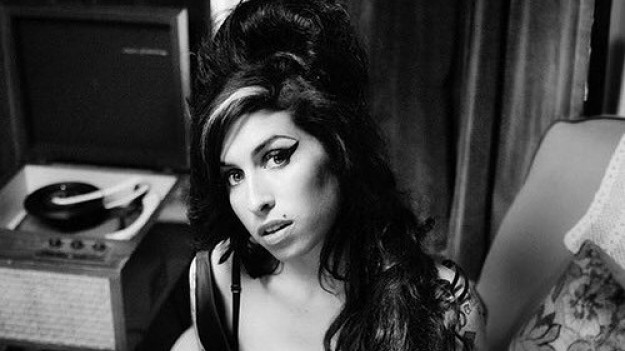 RMF Extra: Amy Winehouse obchodziłaby dzisiaj urodziny. Gdyby żyła, skończyłaby 34 lata