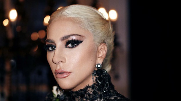 RMF Extra: Lady Gaga odwołuje koncerty z powodu choroby. Co jej dolega?