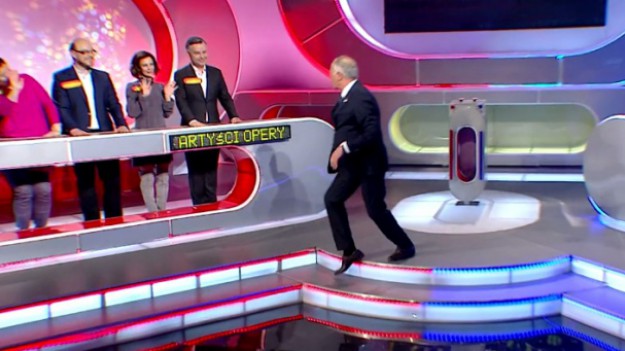 RMF Extra: "Chwile grozy" w "Familiadzie". Program przerwany przez wypadek Karola Strasburgera