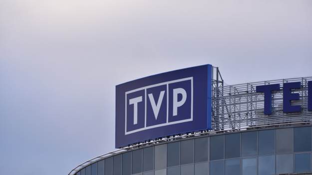 Zadebiutował w TVP1, skończył w TVP2. Ten serial..