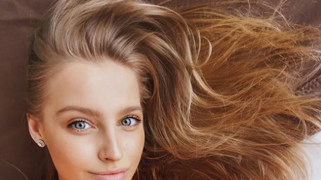 RMF Extra: Karolina Pisarek na zmysłowym zdjęciu w wannie! "Jesteś taka piękna!" - komentują fani