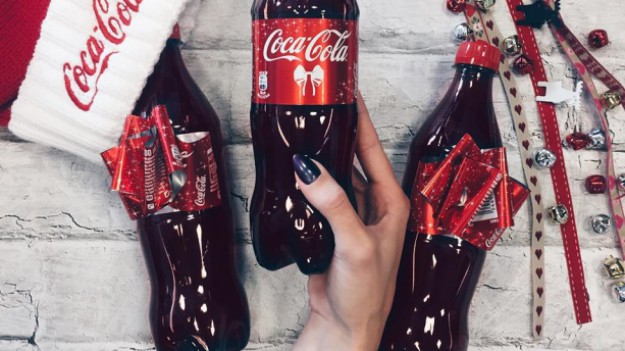 RMF Extra: Coca-Cola zmienia butelkę na święta!