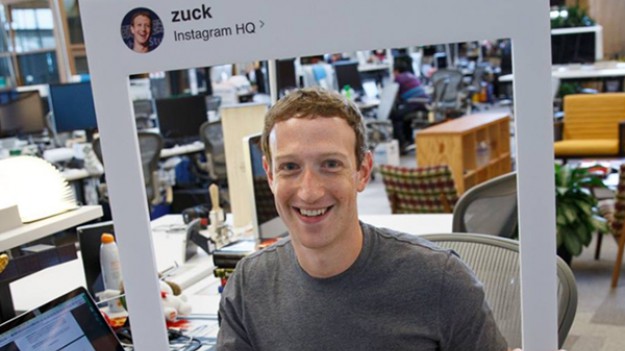 RMF Extra: Mark Zuckerberg zasłonił kamerę i mikrofon w swoim laptopie. Boi się swojego Facebooka?