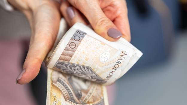 Koniec 800+, a zamiast tego 2333 zł dla każdego?..