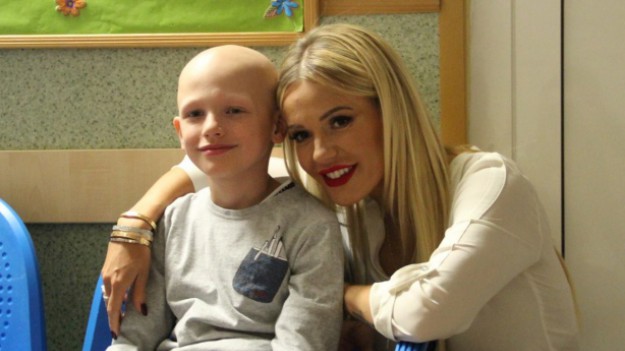 RMF Extra: Tylko Doda odwiedziła chore dzieci. Inne gwiazdy... nie miały czasu