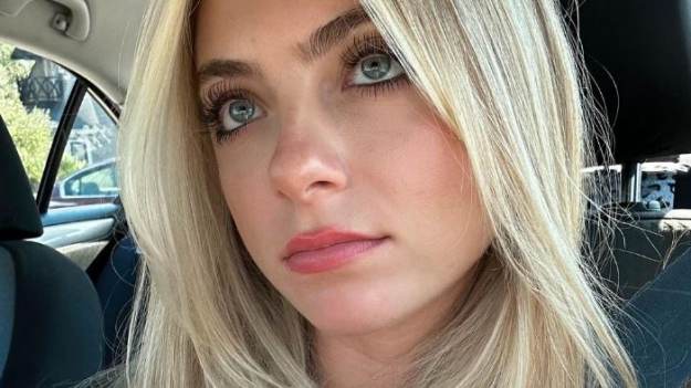 RMF Extra: 21-latka pracowała przez 8 godzin. Zalała się łzami po pierwszym dniu pracy