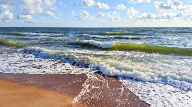 Rekordowo niski poziom wody zimą, chłodne kąpiele..
