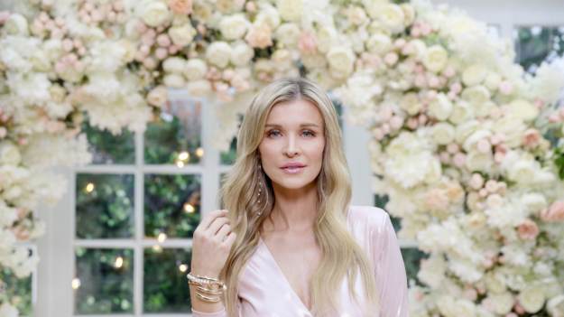 RMF Extra: Joanna Krupa uczy angielskiego. Pomaga jej czteroletnia córka!