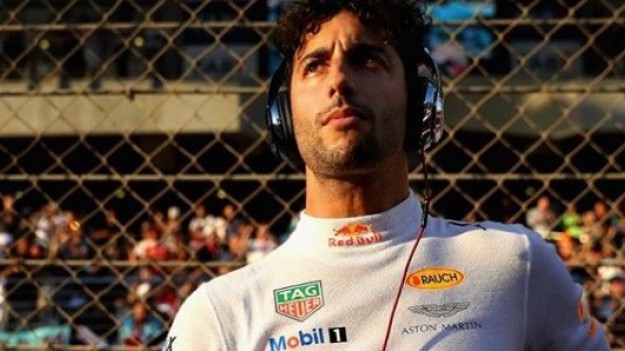 RMF Extra: Daniel Ricciardo: po prezentacji nowego bolidu rozbił go na przejażdżce testowej