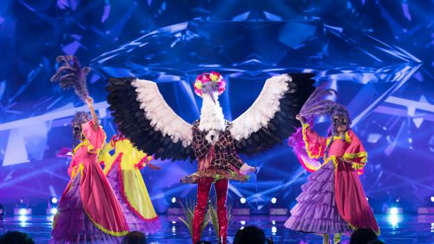 RMF Extra: "Mask Singer". Internauci odkryli tożsamość Bociana. Są pewni "na 100%"