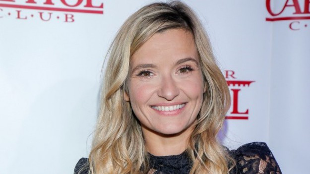 RMF Extra: Joanna Koroniewska pozuje w bikini, by pokazać, że nie ma kompleksów. "Pięknie i naturalnie"