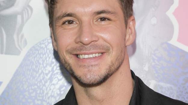 RMF Extra: Mikołaj Roznerski z uroczym maluchem na rodzinnym kadrze. Chłopiec patrzył prosto w obiektyw! "Fajne chłopaki" 