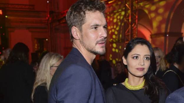 RMF Extra: Mikołaj Roznerski i Adriana Kalska rozstali się. W stronę aktora spłynęła krytyka! "Miałam go za fajnego faceta"