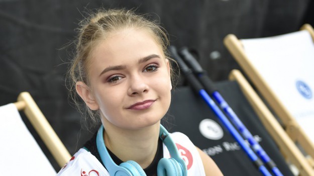 RMF Extra: Julia Wróblewska nie chce całować się przed kamerą. "Dziwnie się czuła"