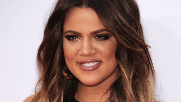 RMF Extra: Khloe Kardashian niemal nago. To odważna promocja... butów!