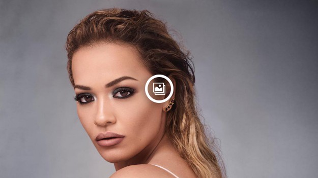 RMF Extra: Rita Ora pozuje nago na tle morza