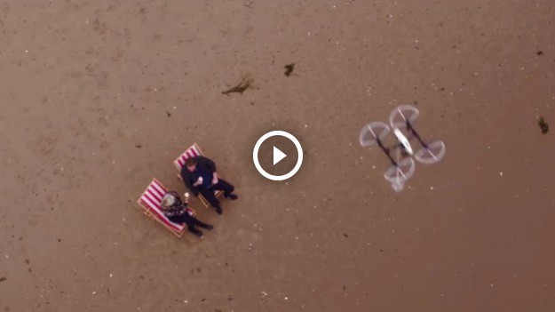 RMF Extra: Najszybszy sposób na ochłodę? Lody prosto z drona!