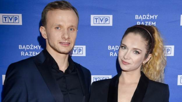 RMF Extra: "Rolnik szuka żony". Zaręczyny, ślub i dziecko! Wielka radość w domu Pawła i Marty z 7. edycji 