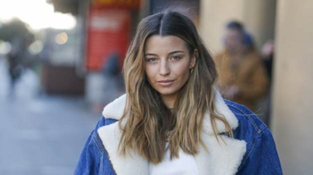 RMF Extra: Julia Wieniawa pozuje w blasku księżyca. Fani pod wrażeniem jej opalenizny [FOTO]