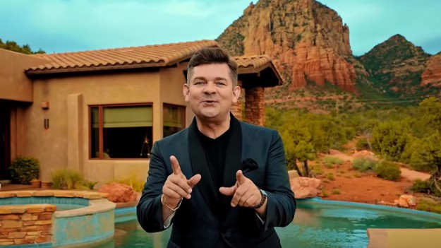 RMF Extra: Zenek Martyniuk i Akcent wracają z nowym utworem "Ja gnam przed siebie". To już hit!