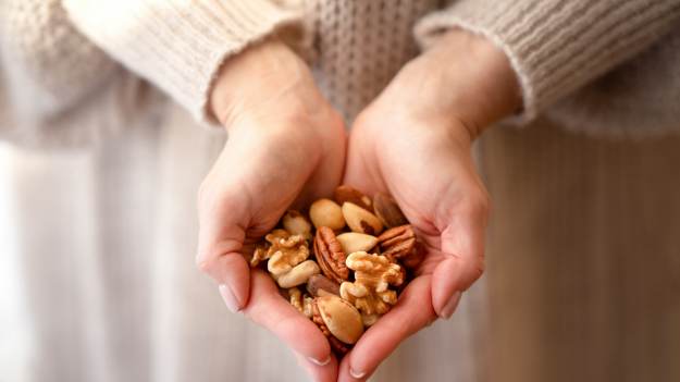 Które orzechy są zdrowsze: migdały czy nerkowce?..