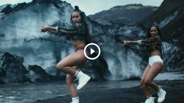 RMF Extra: Zimna woda i gorące dziewczyny w nowym klipie Major Lazer!