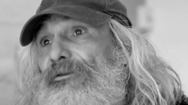 RMF Extra: Z bezdomnego zrobili hipstera. Zobaczcie jak wygląda teraz! 