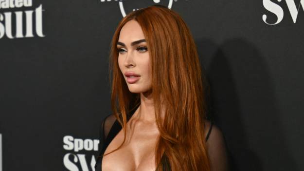 RMF Extra: Megan Fox odsłoniła ciało! Strój wyeksponował jej biust. Internauci w szoku [FOTO]