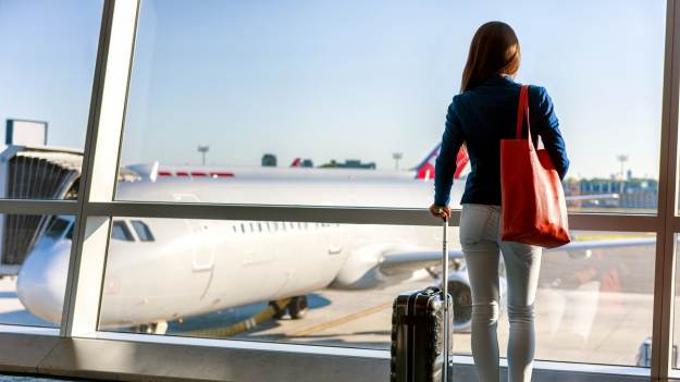 RMF Extra: Awantura na lotnisku. Ciężarna pasażerka rzuciła się na pracownicę. Powód? [WIDEO]