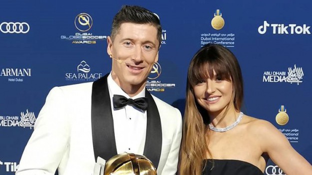 RMF Extra: Globe Soccer Awards. Robert Lewandowski wygrał dzięki decyzji Cristiano Ronaldo? Zaskakujące doniesienia włoskich mediów