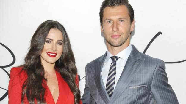 RMF Extra: Célia Krychowiak niemal nago w pościeli. "Mój ideał kobiety" [FOTO]