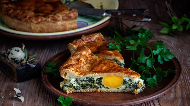 RMF Extra: Torta pasqualina. Wegetariańska potrawa na Wielkanoc z przepisu Roberta Makłowicza.