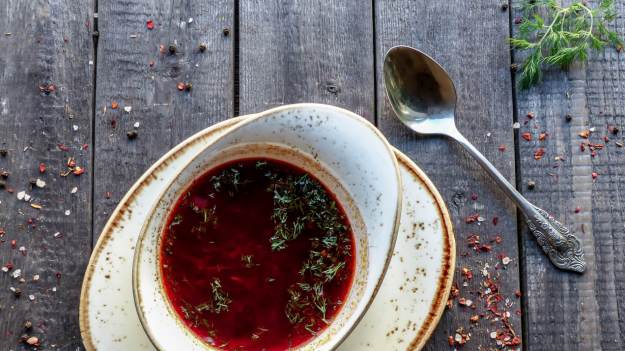 RMF Extra: Na czym robić barszcz czerwony? Ten wybór ma znaczenie!