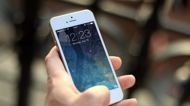 RMF Extra: Smartfony źle wpływają na nasze życie towarzyskie i zdolności poznawcze