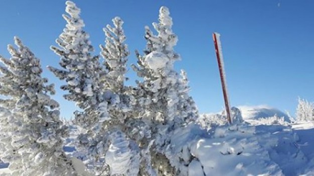 RMF Extra: Na Babiej Górze leży ok. 51 cm śniegu! Jest zagrożenie lawinowe