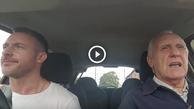 RMF Extra: Syn i ojciec z Alzheimerem w wyjątkowym "Carpool Karaoke"