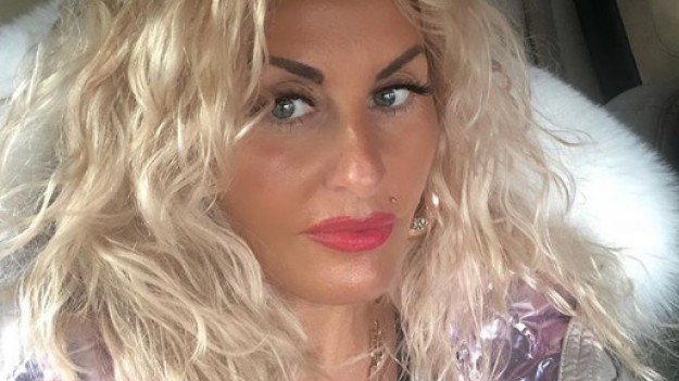 RMF Extra: Dagmara z "Królowych życia" zaśpiewała przebój Sylwii Grzeszczak! Jak sobie poradziła?[WIDEO]