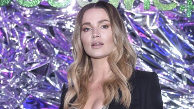 RMF Extra: Maffashion w stroju kąpielowym na zaśnieżonej polanie. Modelka dosadnie odpowiedziała na krytykę [ZDJĘCIA]