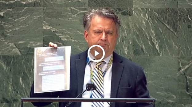 RMF Extra: SMS-y rosyjskiego żołnierza do matki. Ukraiński ambasador odczytał wiadomości wojskowego [WIDEO]