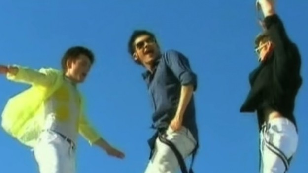 RMF Extra: "Dragostea din tei". Ten utwór była wakacyjnym megahitem. O czym jest piosenka zespołu O-Zone?