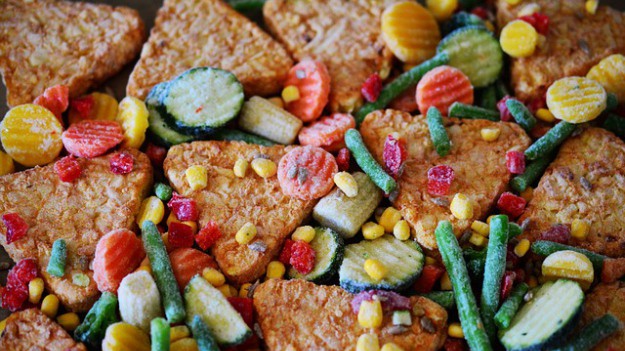 RMF Extra: Groźna bakteria w mrożonych warzywach. Są ostrzeżenia