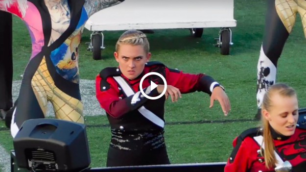 RMF Extra: "Opętana" keyboardzistka za sprawą swojej mimiki stała się gwiazdą Internetu