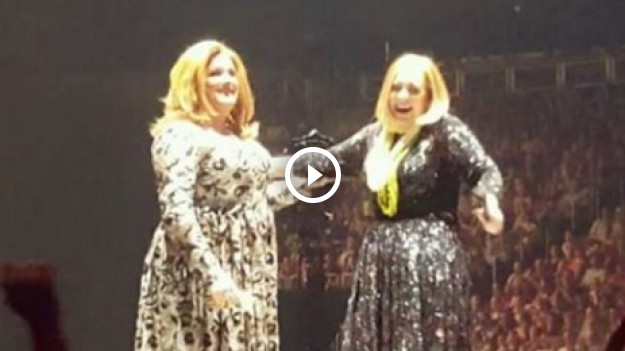 RMF Extra: Adele na scenie z sobowtórem: Która z nich to ta prawdziwa?