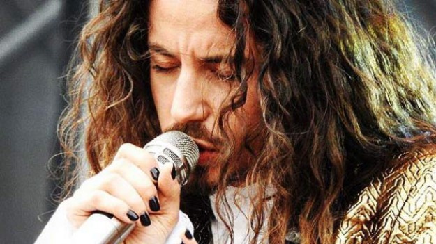 RMF Extra: Michał Szpak w odważniej sesji zdjęciowej