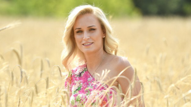 RMF Extra: "Rolnik szuka żony 8". Nagrał piosenkę dla Kamili, jednak ona go nie wybrała. Teraz kandydat zabrał głos! „Jestem bardzo zraniony